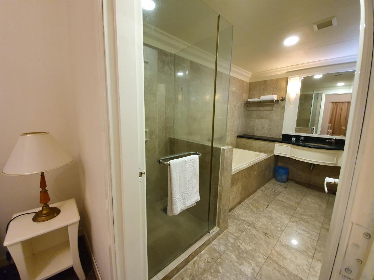Moonlight Service Suite Kuala Lumpur Luaran gambar
