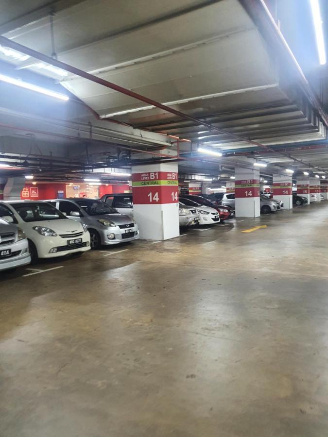 Moonlight Service Suite Kuala Lumpur Luaran gambar