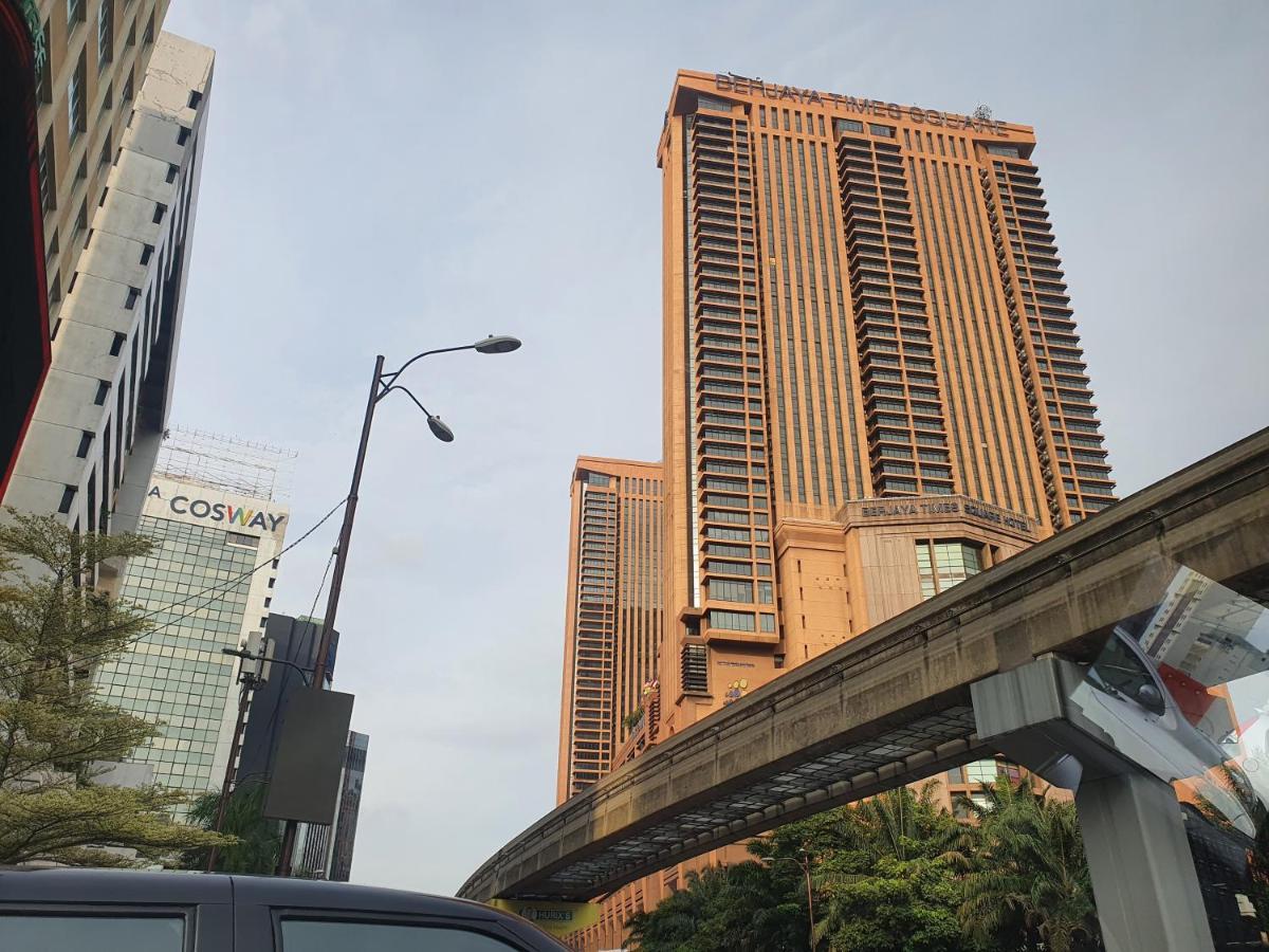 Moonlight Service Suite Kuala Lumpur Luaran gambar