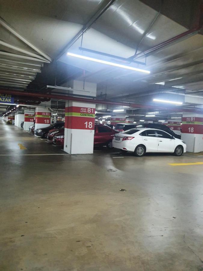 Moonlight Service Suite Kuala Lumpur Luaran gambar