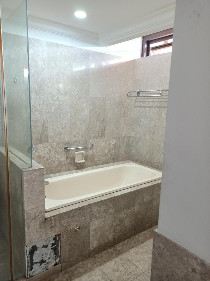 Moonlight Service Suite Kuala Lumpur Luaran gambar