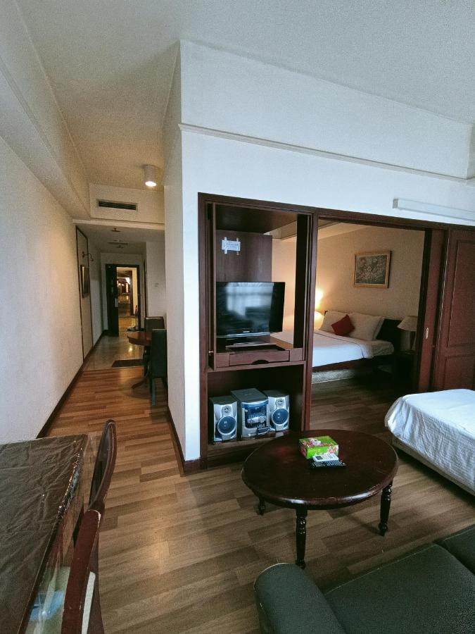 Moonlight Service Suite Kuala Lumpur Luaran gambar